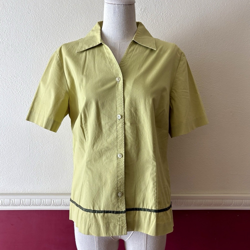 Vintage Sag Harbor v-neck button down top‎